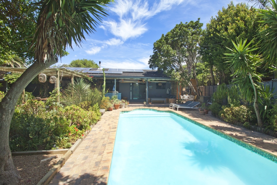 3 Bedroom Property for Sale in Kommetjie Western Cape